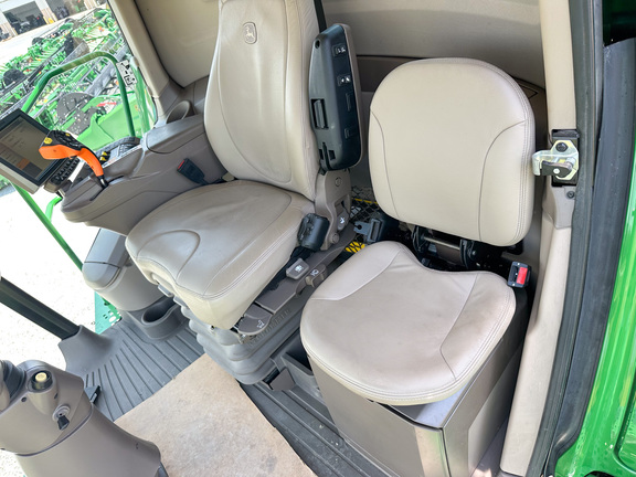 2019 John Deere S780 Combine