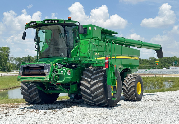 2019 John Deere S780 Combine