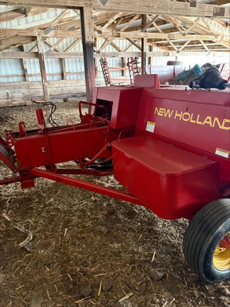 1996 New Holland 570 Baler/Square