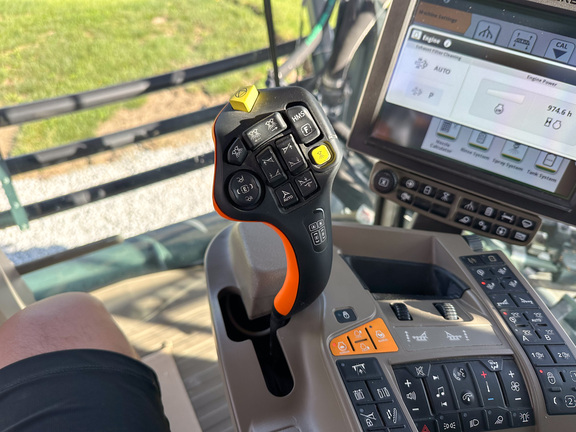 2022 Hagie STS12 Sprayer/High Clearance