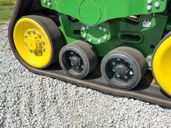2024 John Deere 9RX 590 Tractor Rubber Track