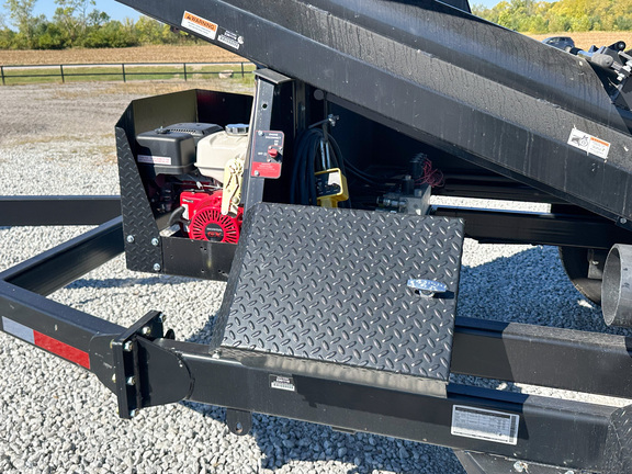 2023 J&M 290 Seed Tender Tender