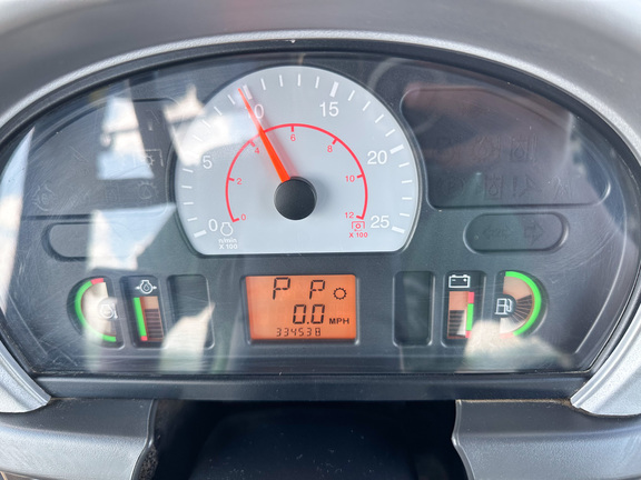 2013 Challenger MT855C Tractor Rubber Track