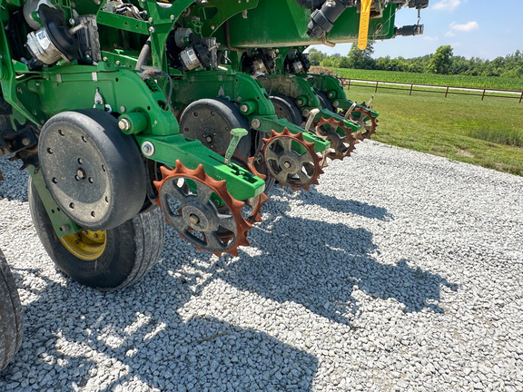 2017 John Deere 1775NT Planter