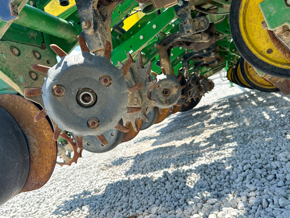 2017 John Deere 1775NT Planter