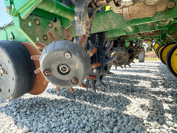 2017 John Deere 1775NT Planter