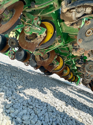 2017 John Deere 1775NT Planter