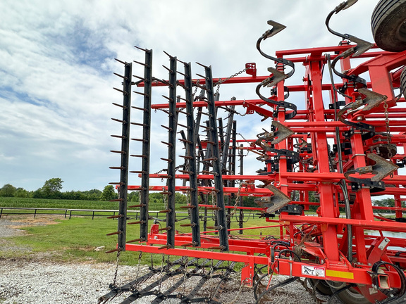 2015 Misc 5835 Field Cultivator