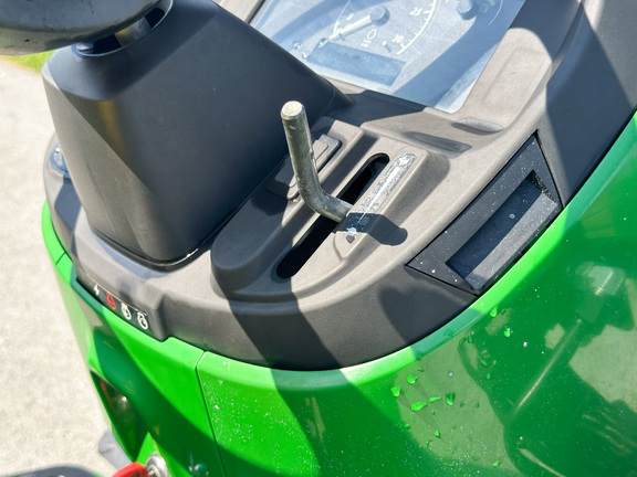 2021 John Deere 3032E Tractor Compact
