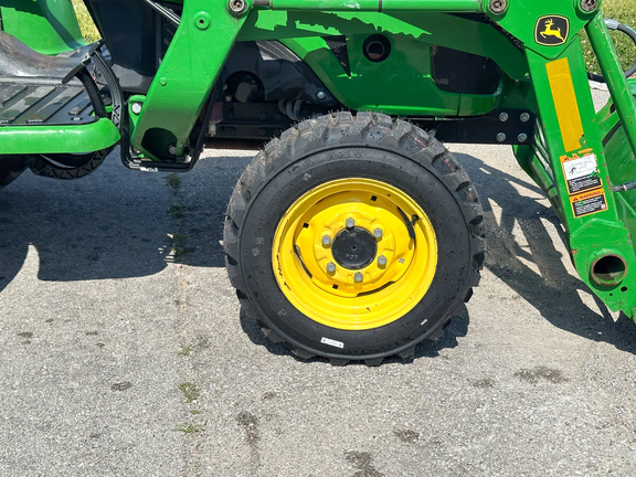 2021 John Deere 3032E Tractor Compact