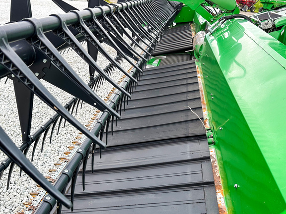 2016 John Deere 640FD Header Combine