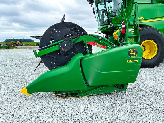 2016 John Deere 640FD Header Combine
