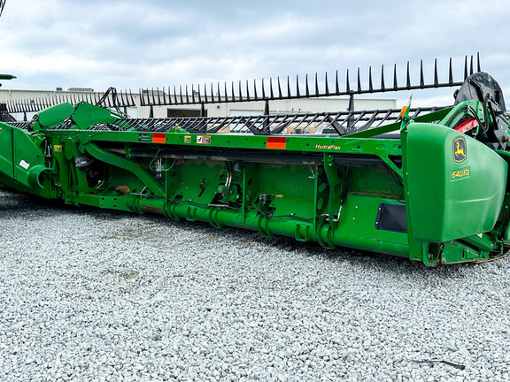 2016 John Deere 640FD Header Combine