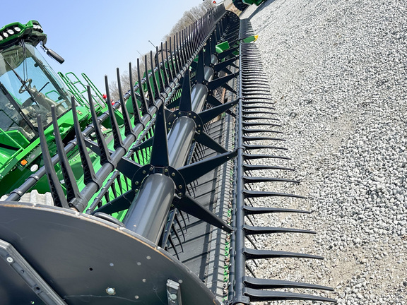 2019 John Deere 745FD Header Combine