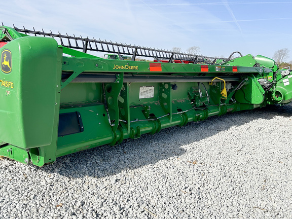 2019 John Deere 745FD Header Combine