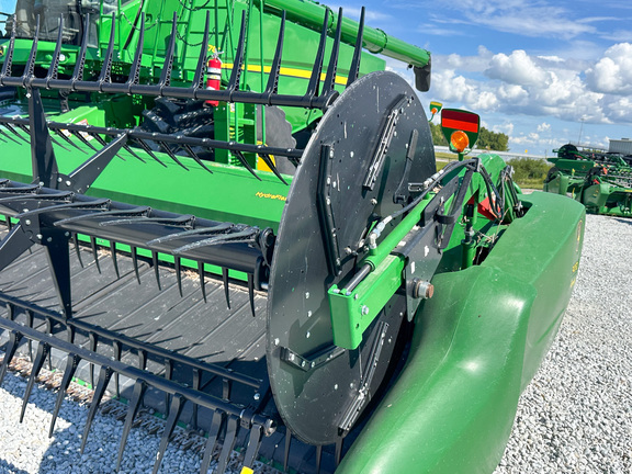 2020 John Deere 740FD Header Combine