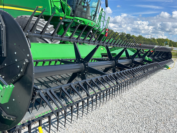 2020 John Deere 740FD Header Combine
