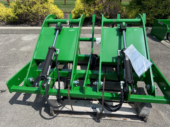 2023 Frontier AV20E Tractor Attachment