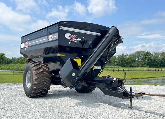 2025 J&M 812-18-LW Grain Cart