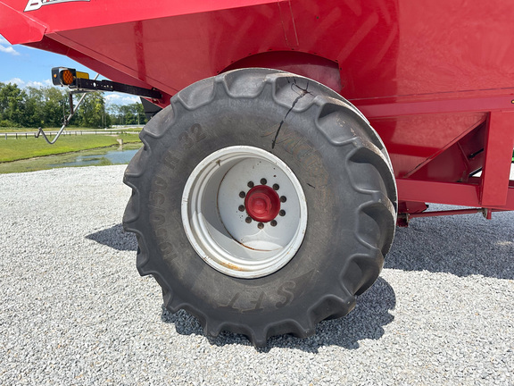 2017 Brent V1100 Grain Cart