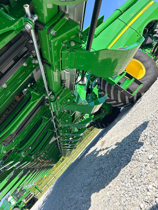 2024 John Deere C16F Header Corn Head