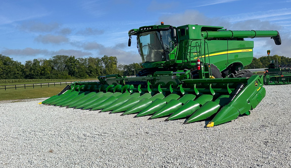 2024 John Deere C16F Header Corn Head