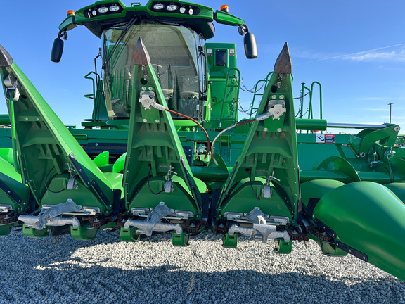 2023 John Deere C16F Header Corn Head