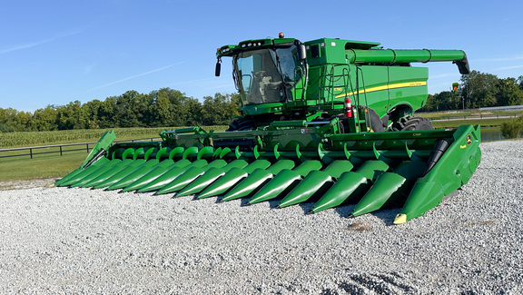2023 John Deere C16F Header Corn Head