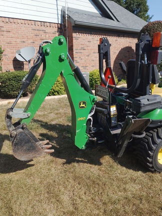 2016 John Deere 1025R Tractor Compact