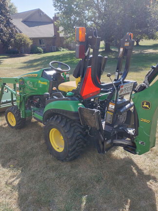 2016 John Deere 1025R Tractor Compact