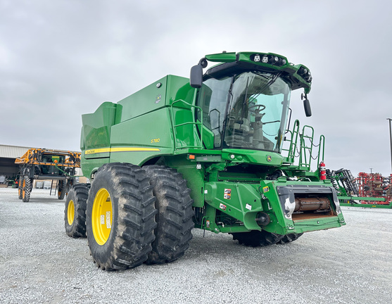 2022 John Deere S780 Combine