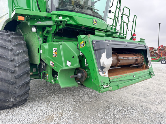 2022 John Deere S780 Combine
