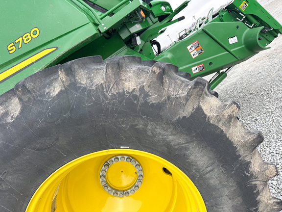 2022 John Deere S780 Combine