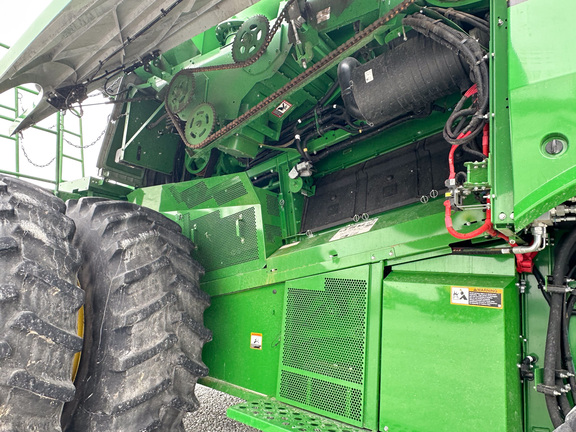 2022 John Deere S780 Combine