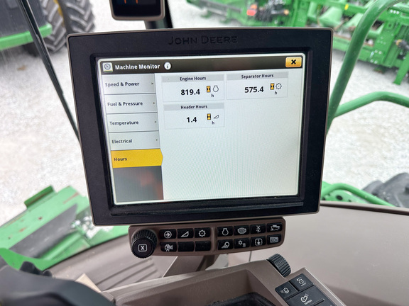 2022 John Deere S780 Combine