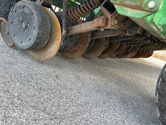 2003 John Deere 1690 Air Seeder