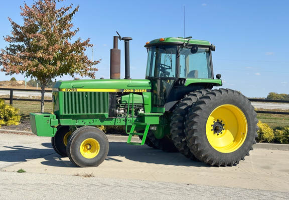 1990 John Deere 4755 Tractor