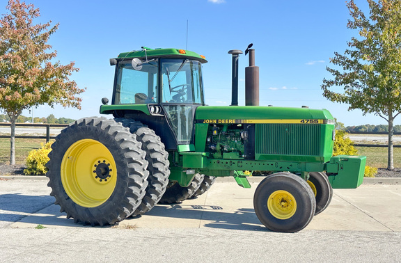 1990 John Deere 4755 Tractor