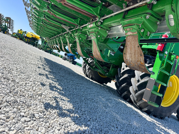 2025 John Deere CF 12 Header Corn Head