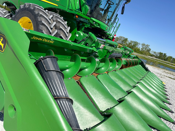 2025 John Deere CF 12 Header Corn Head
