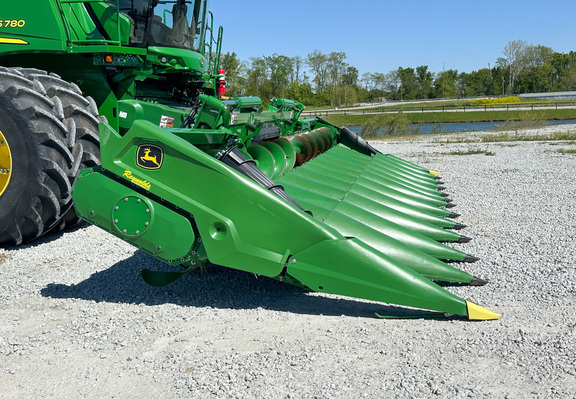 2025 John Deere CF 12 Header Corn Head