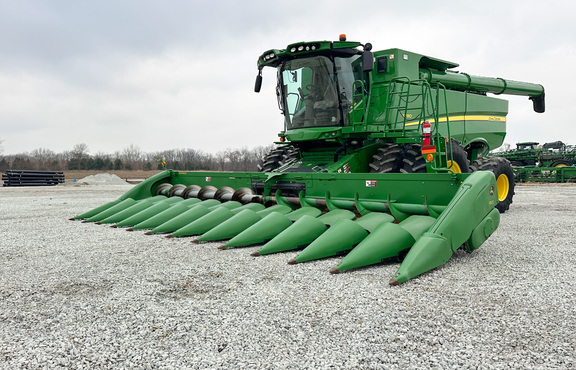 2013 John Deere 612C Header Corn Head