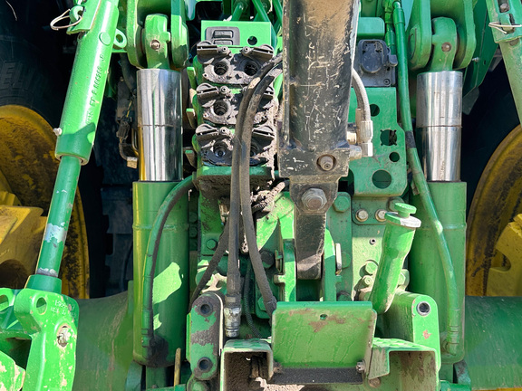 2009 John Deere 7630 Tractor