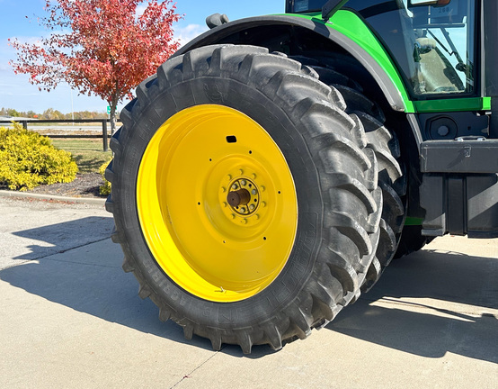 2009 John Deere 7630 Tractor