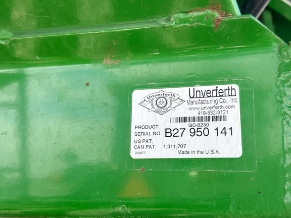 2010 Unverferth 8250 Grain Cart