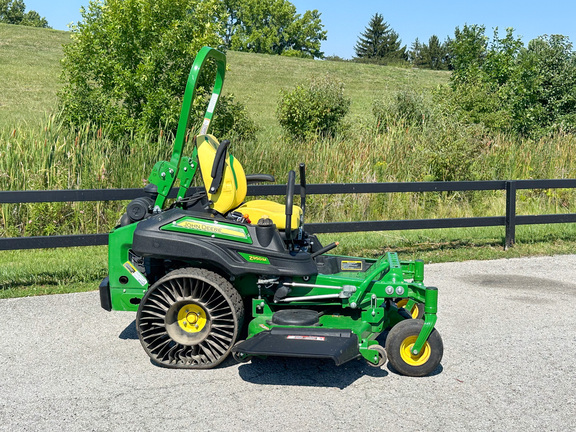 2021 John Deere Z950M Mower/Zero Turn