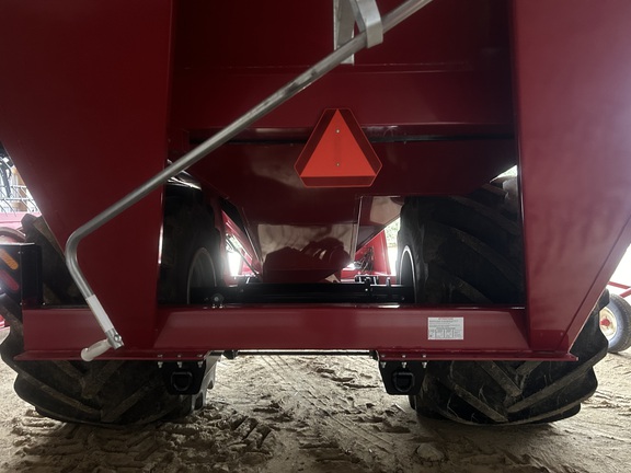 2018 Demco 1272 Grain Cart