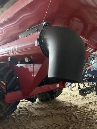 2018 Demco 1272 Grain Cart