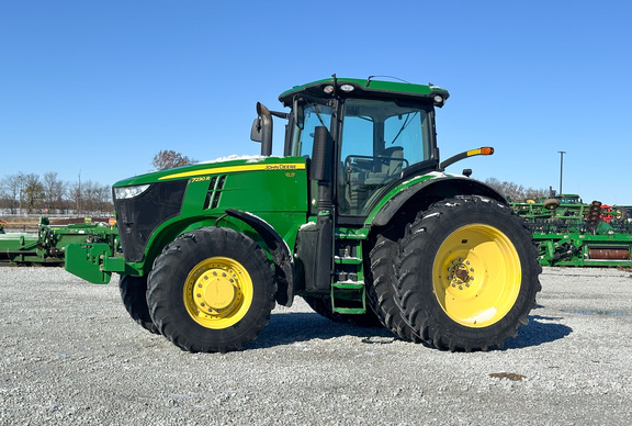 2012 John Deere 7230R Tractor