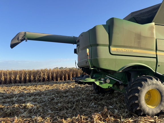 2019 John Deere S780 Combine